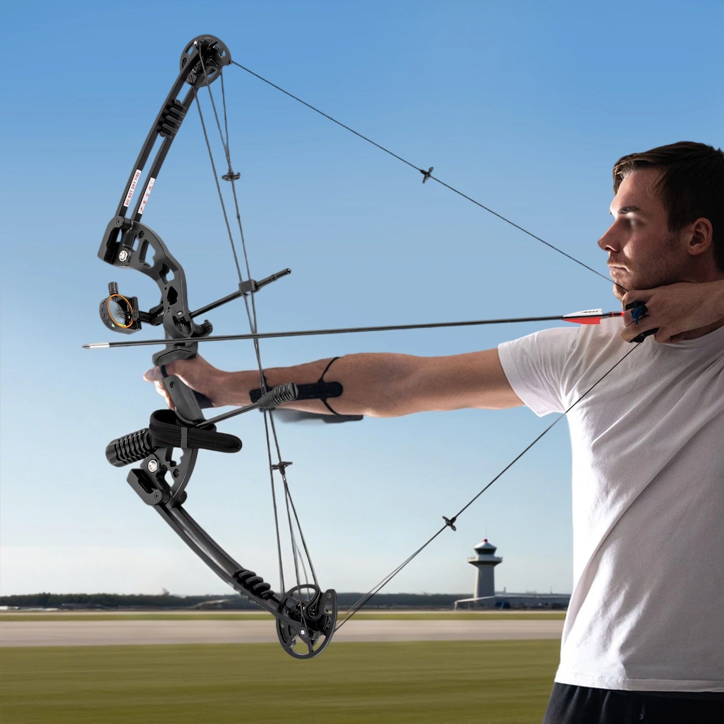 Right Handed Compound Bow Kit With Twelve Arrows For Beginners